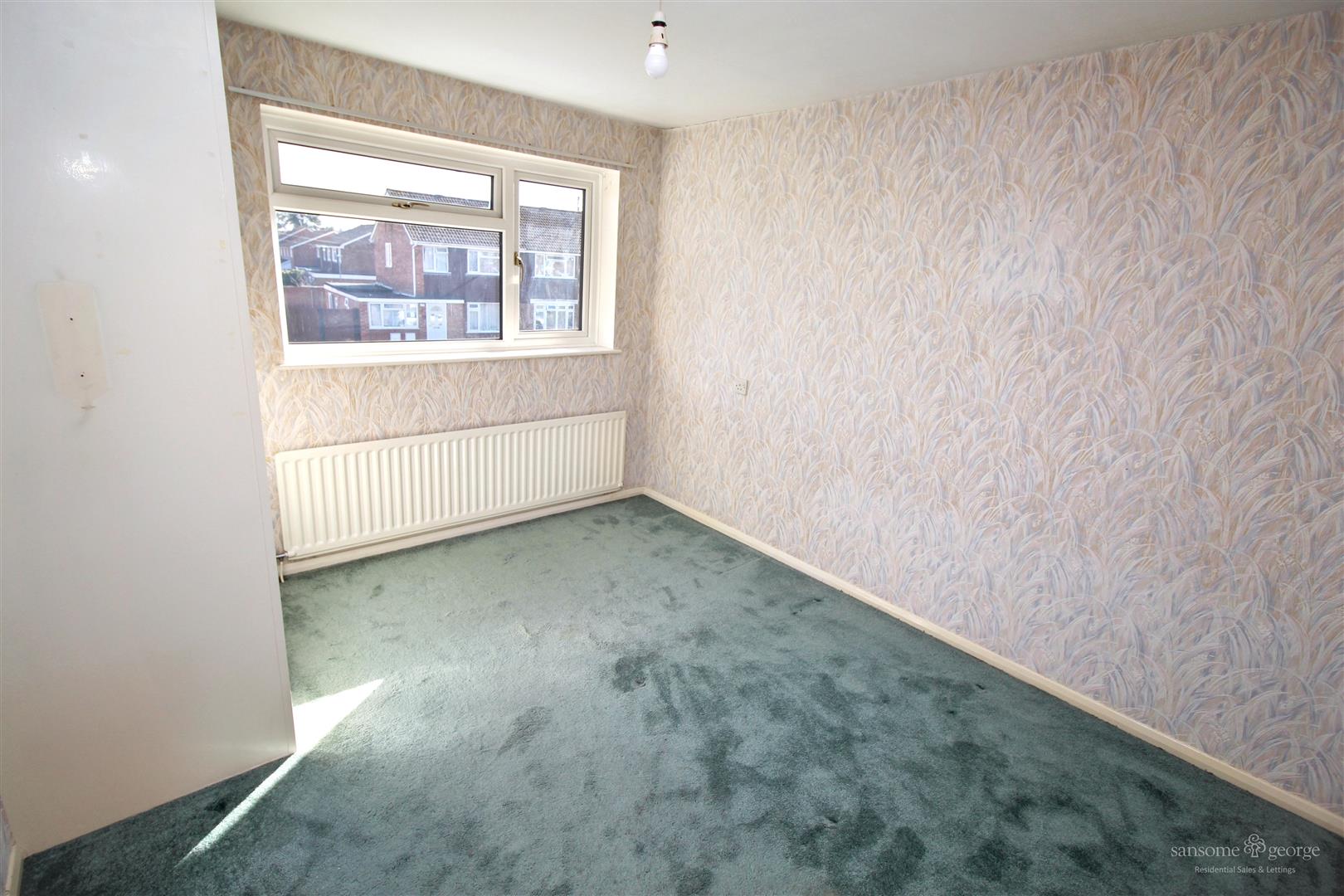 Walnut Way, Tilehurst, Reading